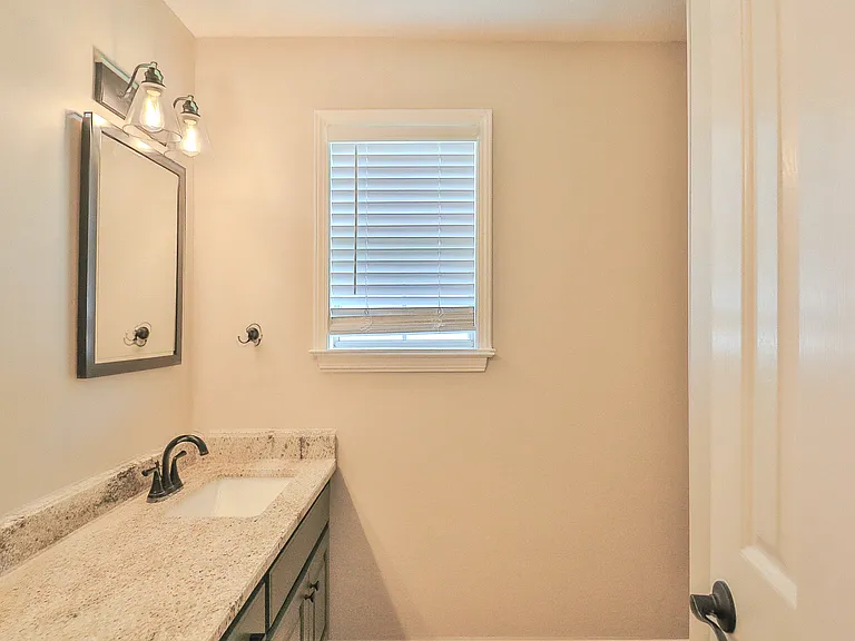 1914 Sandbrook Dr — Photo 24