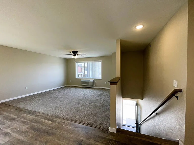 Gateway Place Apartments — Photo 121