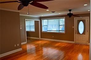 4th image of 9020 Inez Dr