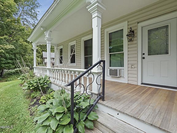 3rd image of 45 Forest St