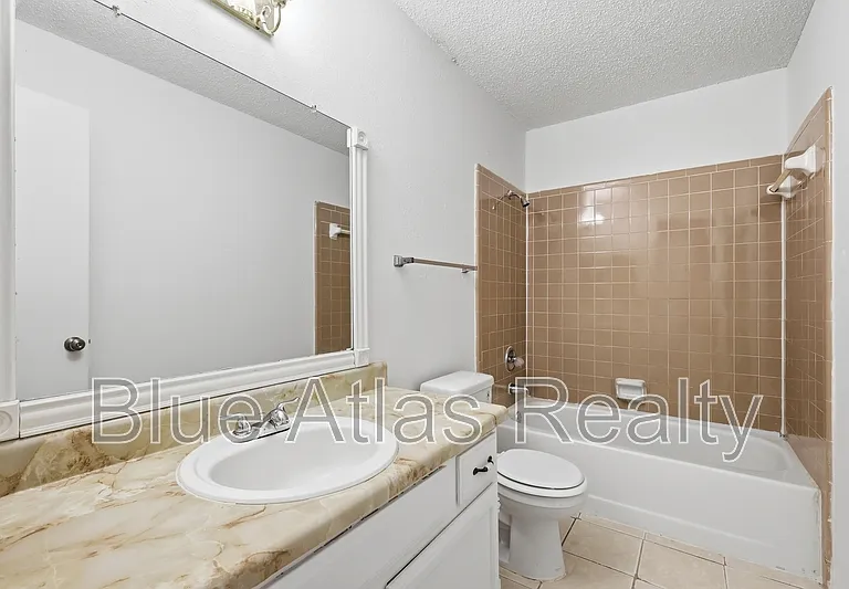 4101 Gentle Springs Dr — Photo 16