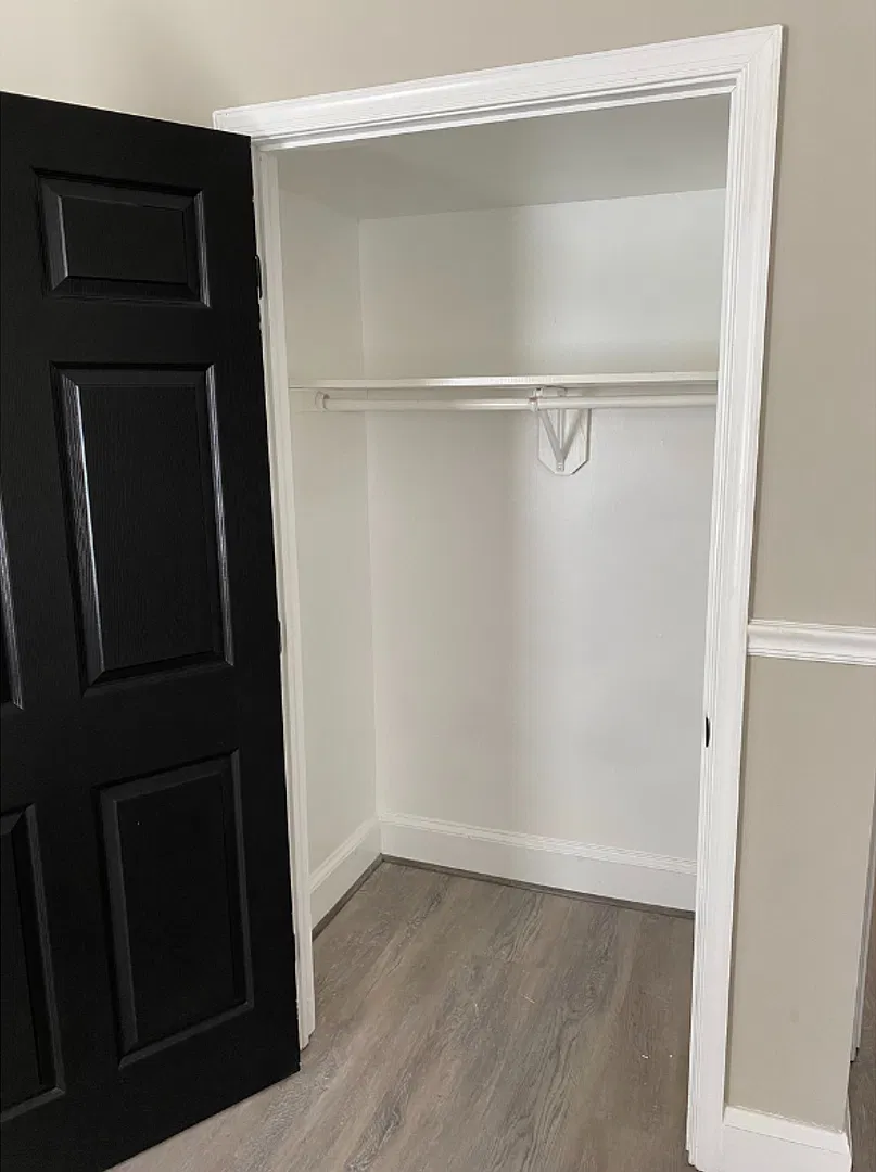 3419 Mondawmin Ave $600 Private Room (Shared Bath) — Photo 3