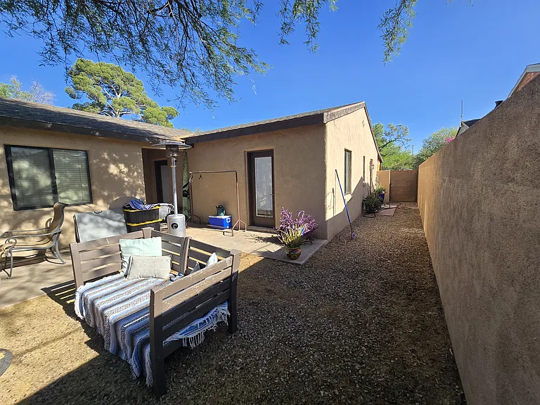 2531 E Drachman St — Photo 33