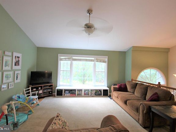 5th image of 11243 Holland Ct