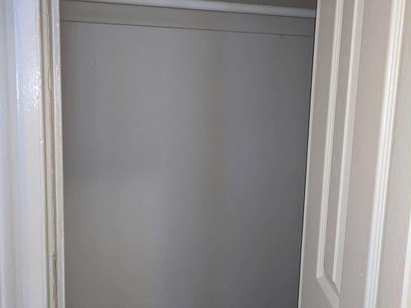 5th image of 975 Sherman Ave #51SS