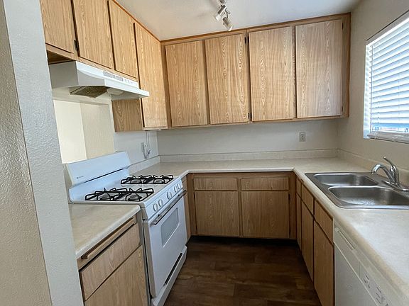 3rd image of 57428 Lupine Dr APT 2