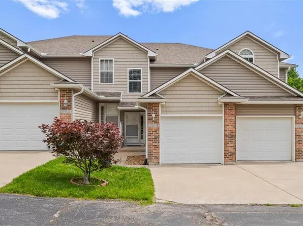 3568 NE Austin Dr, Lees Summit, MO 64064