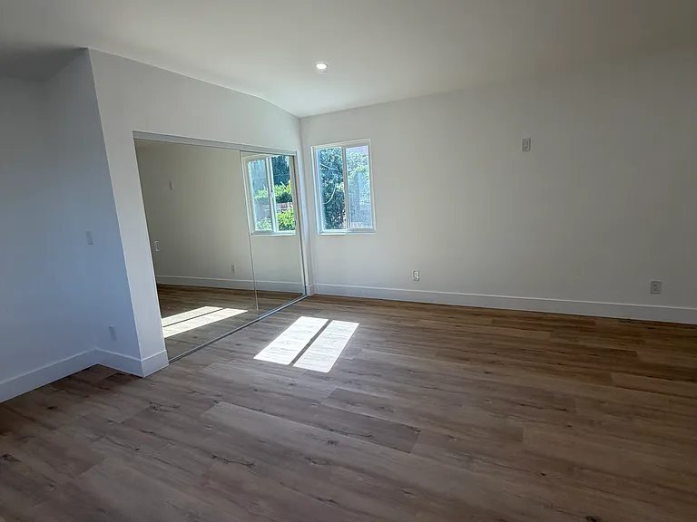 528 N Cuyamaca St N — Photo 20