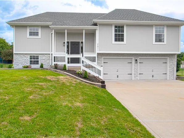 2611 N 157th Ter, Basehor, KS 66007