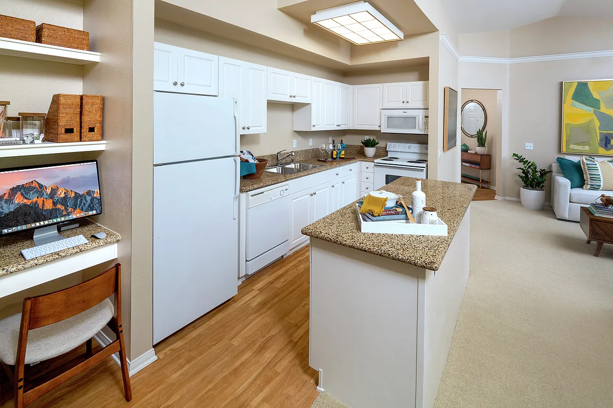 Monte Vista Apartment Homes — Photo 4