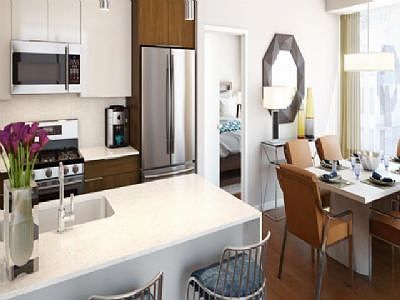 1st image of 711 N Wells St #8