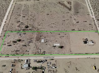 202 Cholame Rd, Phelan, CA 92371