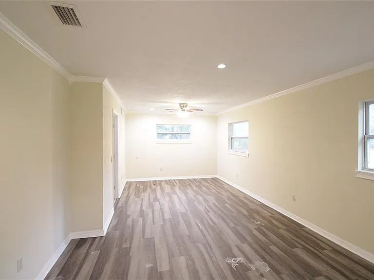 10907 SW 24th Ave — Photo 20