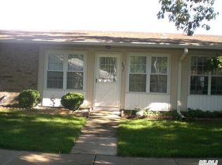 280 Berwick Ct UNIT D, Ridge, NY 11961