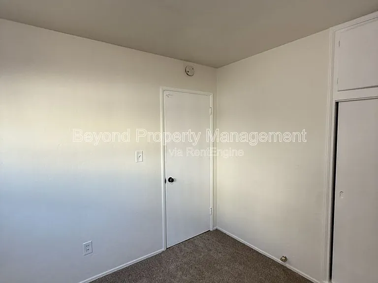 4439 Menlo Ave — Photo 17