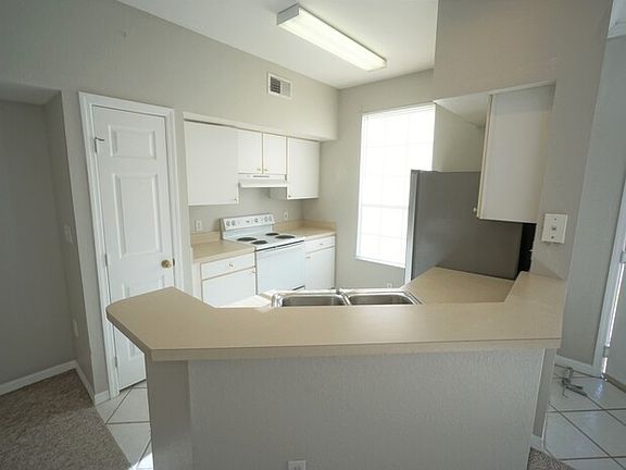 5th image of 9574 Lake Chase Island Way