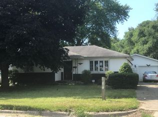 832 South St, Danville, IL 61832