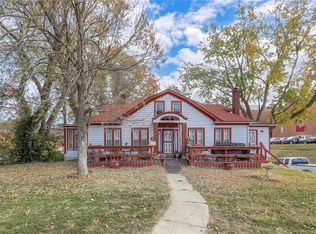 9535 E Winner Rd, Independence, MO 64053