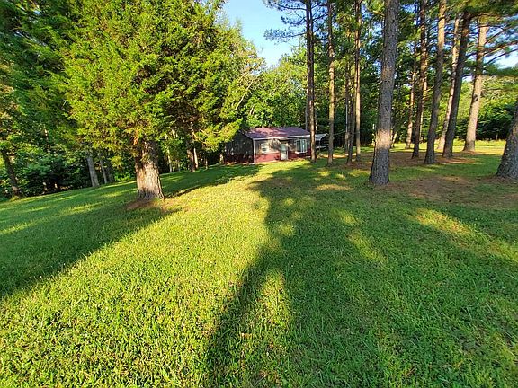 4th image of 10 Kenneth Ln