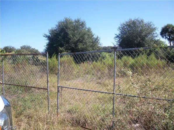 2955 Pioneer 9th St, Clewiston, FL 33440