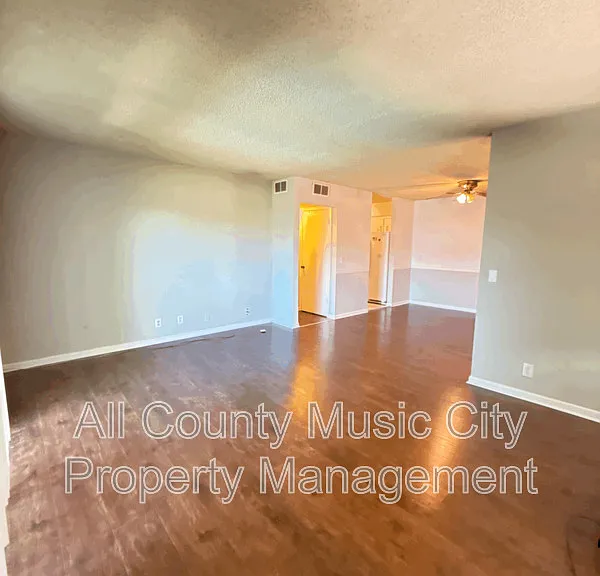 515 Basswood Ave #J-92 — Photo 5