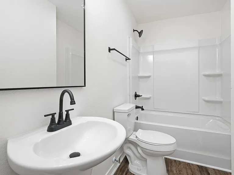377 Tuttle Ave #A — Photo 19