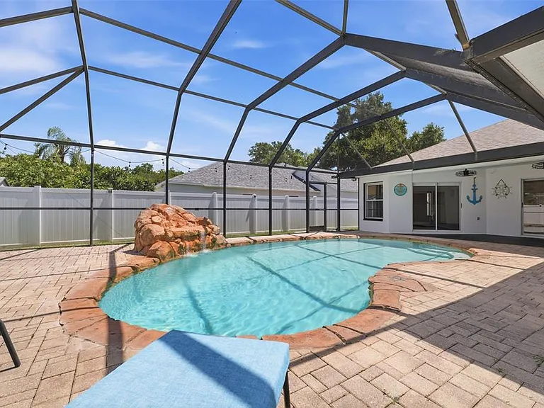2210 Towering Oaks Cir — Photo 37