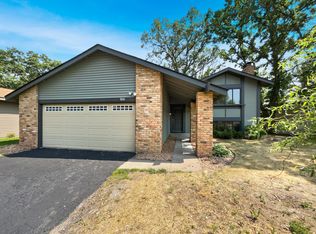 950 124th Ln NW, Coon Rapids, MN 55448