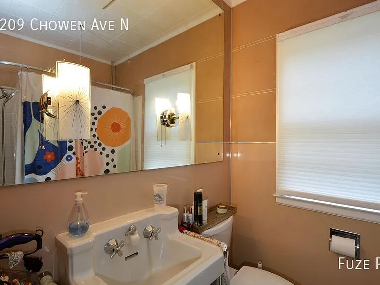 3209 Chowen Ave N — Photo 9