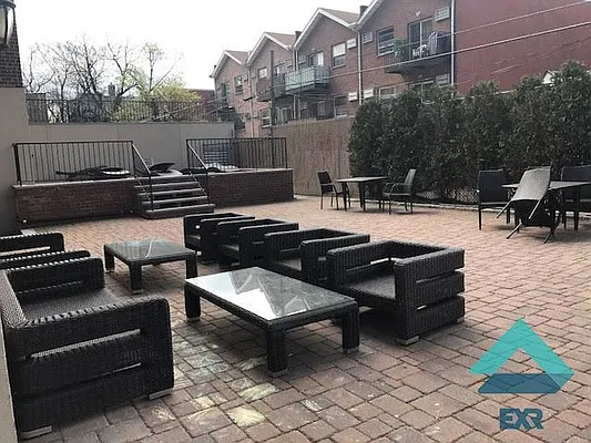 Rented by EXR | media 8