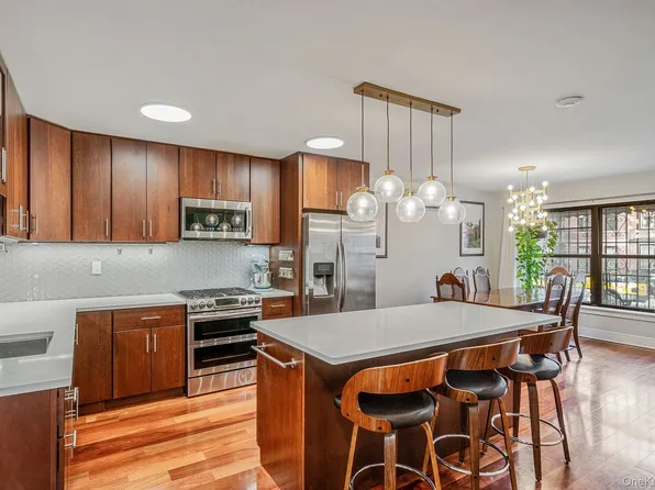 682 Lexington Avenue, Brooklyn, NY 11221