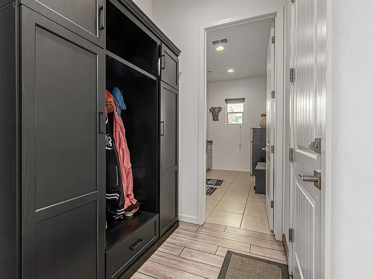 22112 N 59th Pl — Photo 31