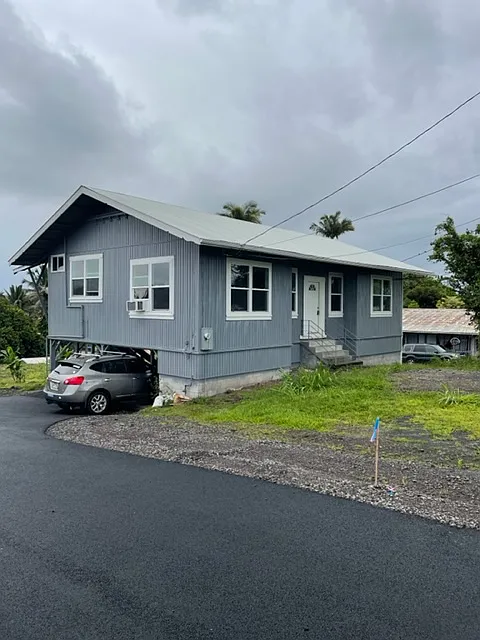2271 Kilauea Ave