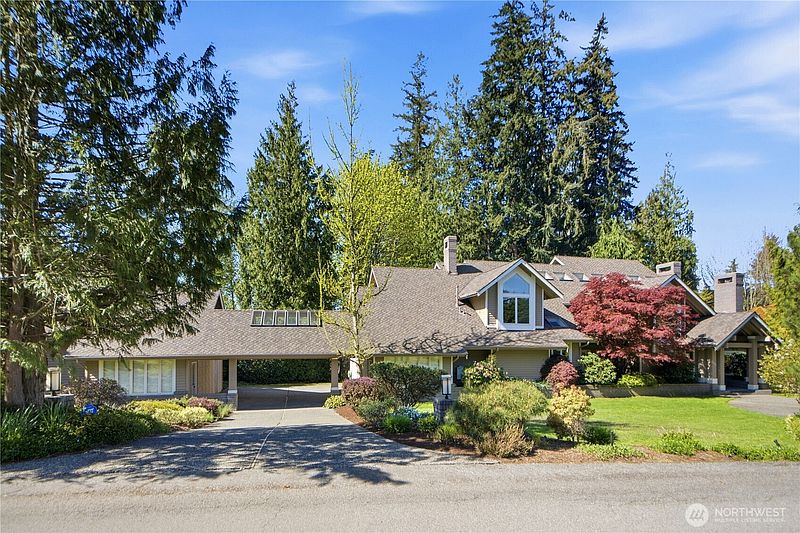 2nd image of 6265 160th Avenue SE