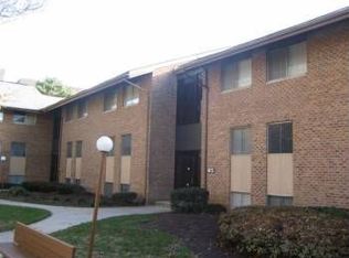 18726 Walkers Choice Rd APT 4, Montgomery Village, MD 20886