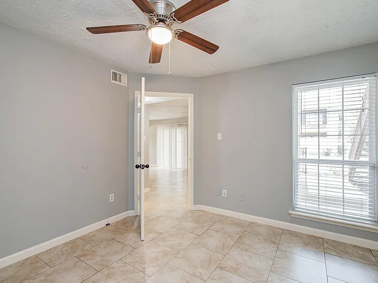 10555 Turtlewood Ct #2802 — Photo 13