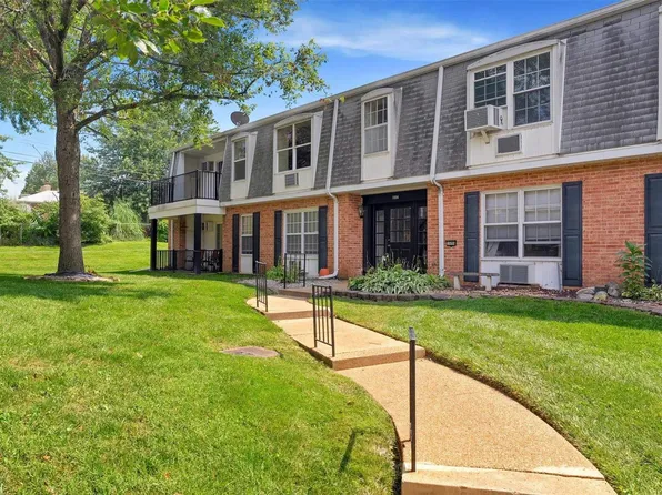 1694 Herault Pl APT E, Saint Louis, MO 63125
