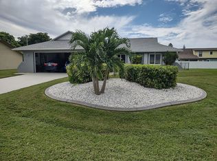 2214 SE 15th St, Cape Coral, FL 33990