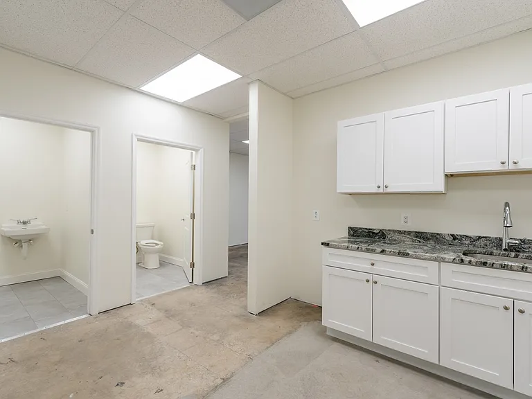 1838 E Joppa Rd #1 — Photo 16