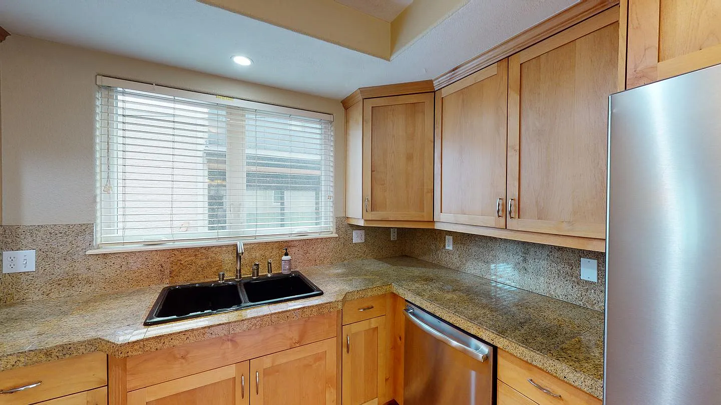 Modern & spacious Platt Park home near Pearl St — Photo 3