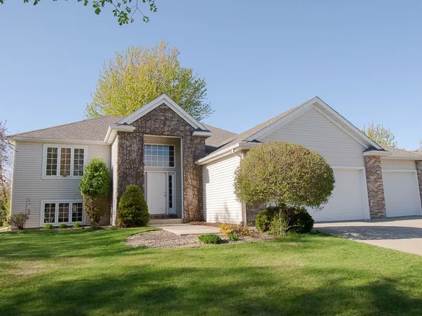 2198 Neptune Pl SW, Rochester, MN 55902