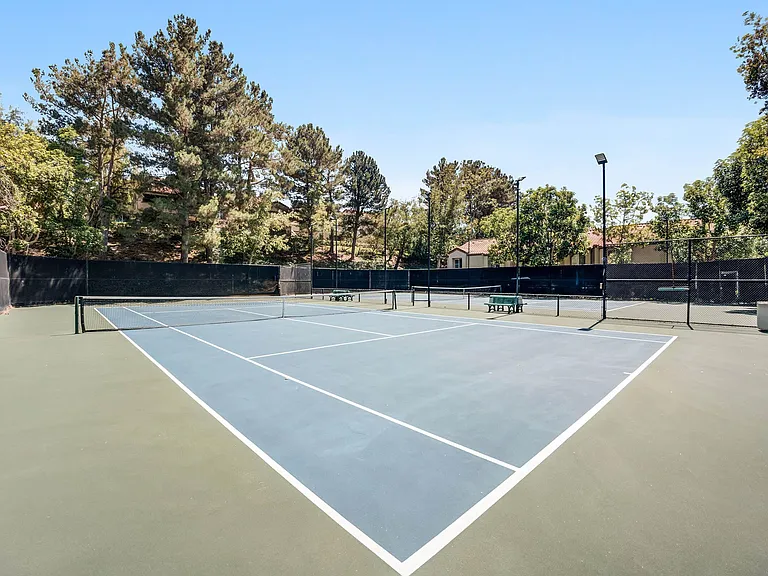 Sycamore Canyon Apartments — Photo 9