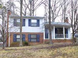 3204 Buckingham Ct, Jamestown, NC 27282