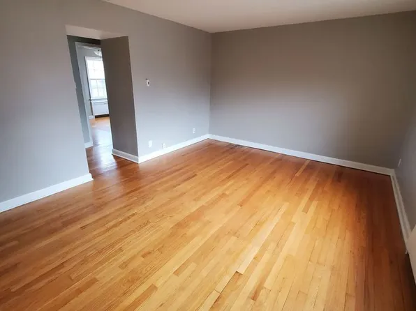 512-524 E Henry Clay St - 12 Family, 512-524 E Henry Clay St #518-4, Milwaukee, WI 53217