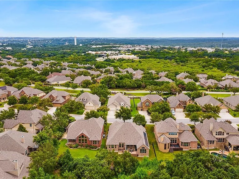 4708 Mont Blanc Dr — Photo 34