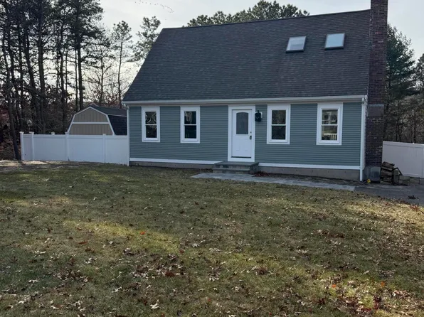 35 Claulise Lane, Mashpee, MA 02649