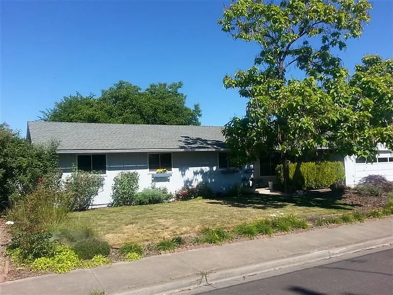 4015 Rock Way photo 1