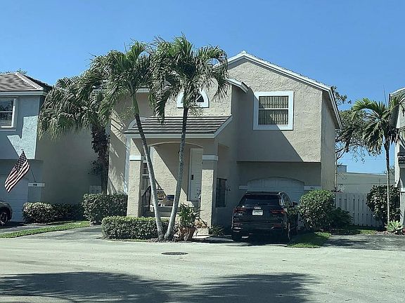 4th image of 9962 NW 9th Ct