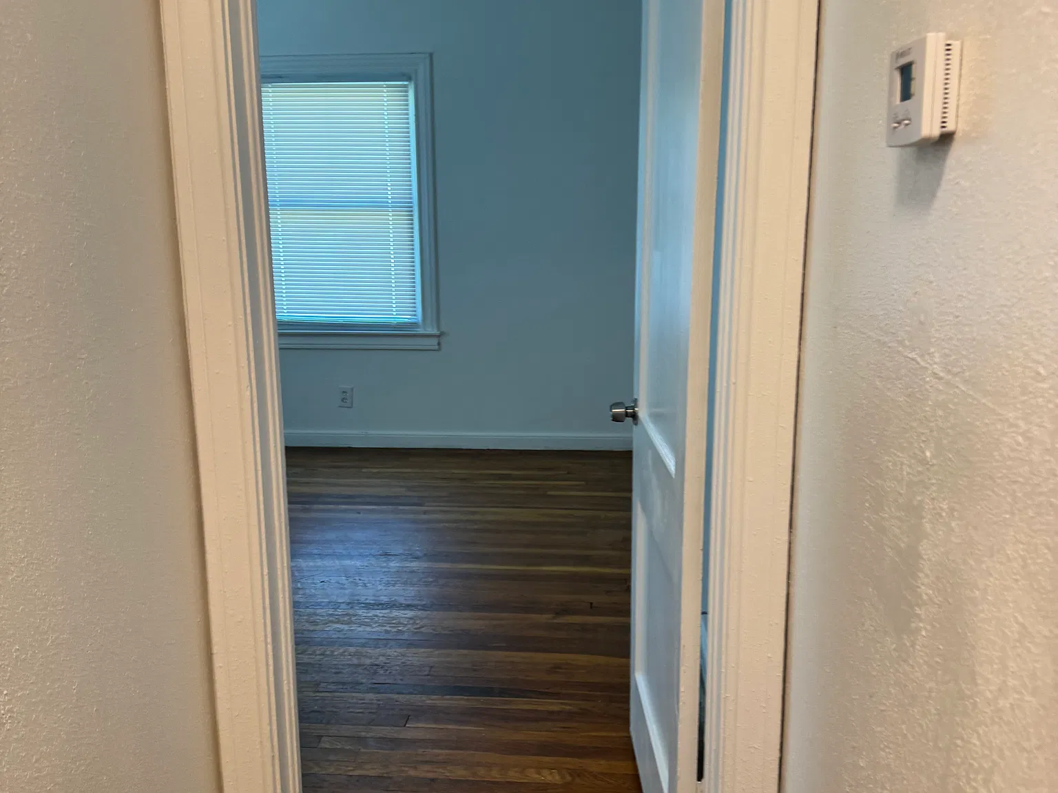 2 bed, 939 sqft, $1,350 — Photo 2