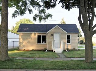 1402 N Wayne St, Appleton, WI 54911